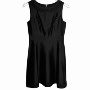 Women’s  black sail to sable dress size 0 in excellent like-new condition